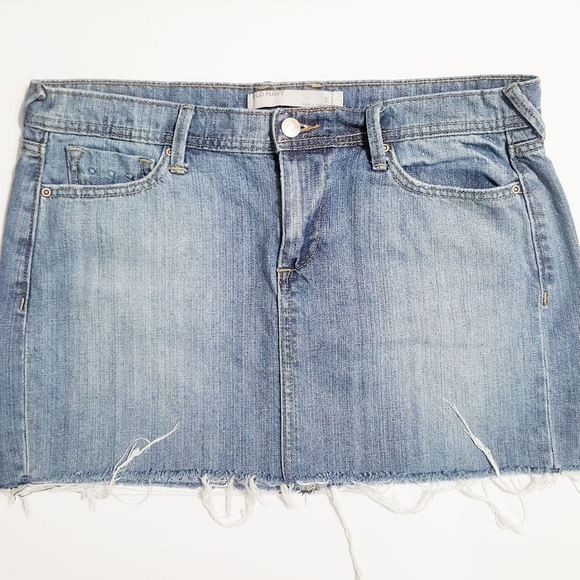Old Navy Denim Mini Skirt - Picture 3 of 4